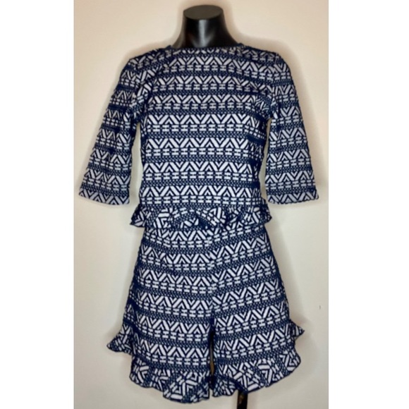 2 Piece Set - Picture 2 of 6